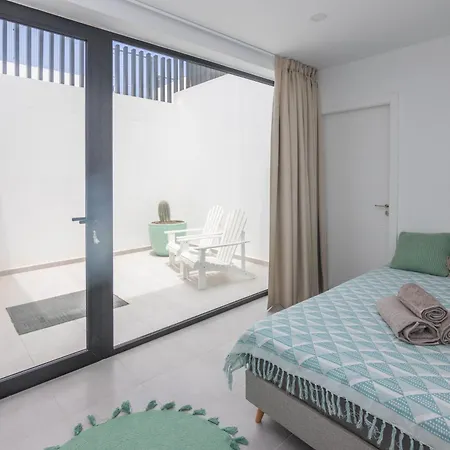 Cascasas The Yellow * La Oliva