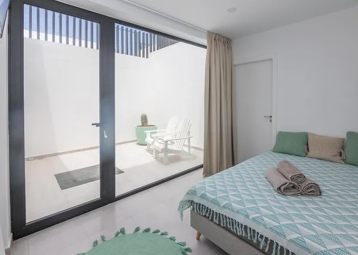 Cascasas The Yellow * La Oliva